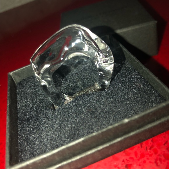 Glass ring - Picture 2 of 3